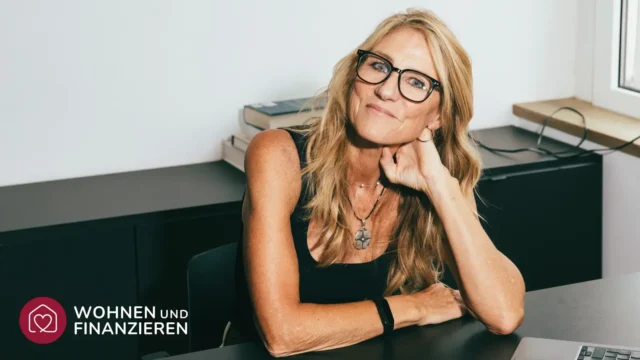 Frau macht sich nach Scheidung Gedanken über ihren Hauskredit