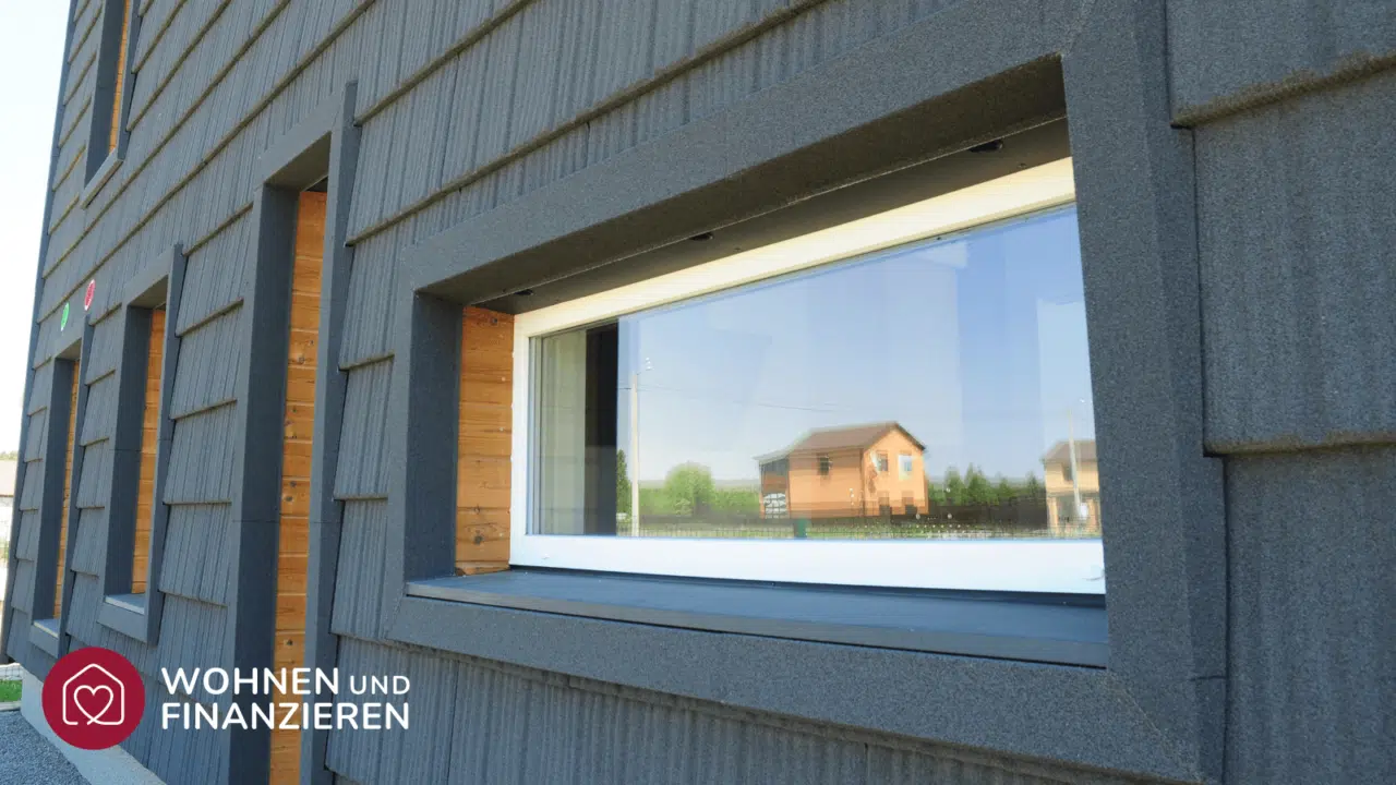 Autarkes Nullenergiehaus mit Holzverkleidung