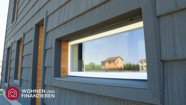 Autarkes Nullenergiehaus mit Holzverkleidung